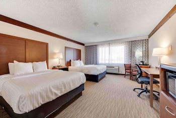 Standard Room, 2 Queen Beds, Non Smoking, Refrigerator & Microwave (Movie View)