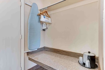 Standard Room, 2 Double Beds, Non Smoking, Refrigerator & Microwave (Movie View)