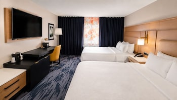 Room, 2 Queen Beds, Hearing Accessible (Mobility Accessible with Bathtub)