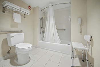 Room, 2 Queen Beds, Accessible, Non Smoking