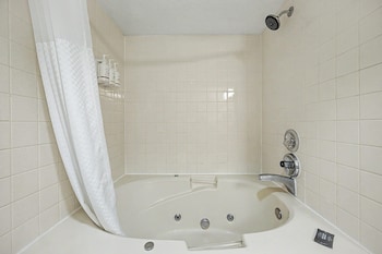 Studio Suite, 2 Queen Beds, Non Smoking