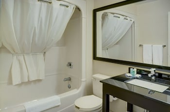Executive Room, 1 Queen Bed with Sofa bed, Non Smoking, Ground Floor