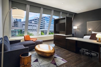 Deluxe Studio, 1 King Bed