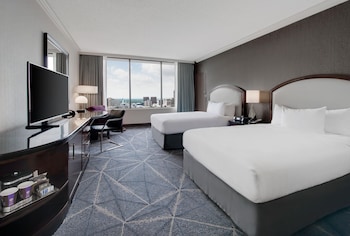 Room, 2 Double Beds, Accessible, Bathtub