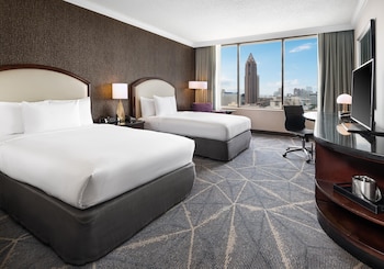 Room, 2 Double Beds (Skyline View)