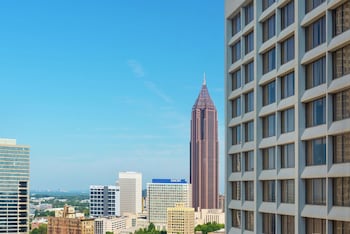 Premium Room, 1 King Bed (Skyline View)