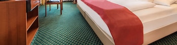 Economy Room, 2 Twin Beds
