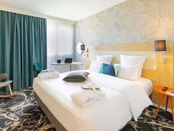 Deluxe Room, 1 Double Bed, Park View