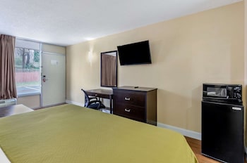 Standard Room, 1 King Bed, Smoking