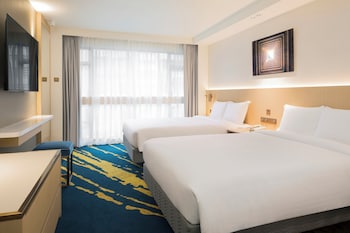 Premium Room, 2 Double Beds (Middle Floor)