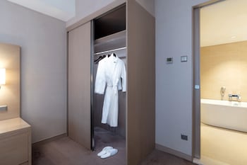 Suite, 1 Bedroom (High Floor)
