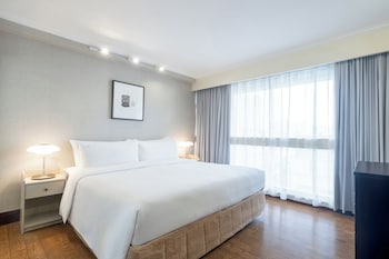 Suite, 3 Bedrooms