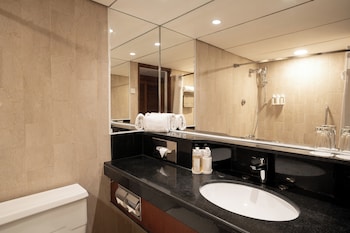 Premium Room, 1 King Bed with Sofa bed