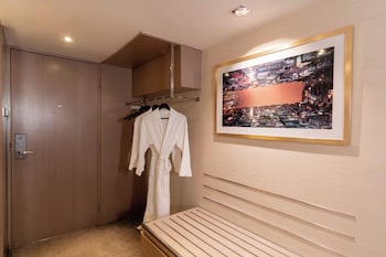 Premium Room, 1 King Bed (High floor)