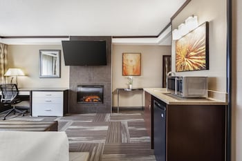 Suite, 1 King Bed, Non Smoking, Jetted Tub