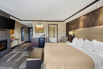 Suite, 1 King Bed, Non Smoking, Jetted Tub