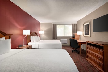 Room, 2 Queen Beds, Accessible, Non Smoking (Mobility, Roll-In Shower)