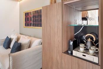 The Level, Suite