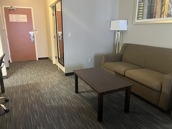 Deluxe Room, 1 King Bed, Non Smoking