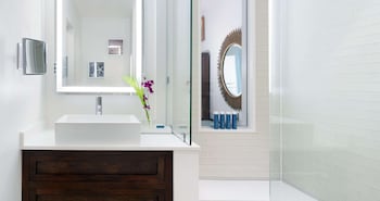 Club Suite, 1 Bedroom, Ocean View (Emerald Club Level Junior Suite)