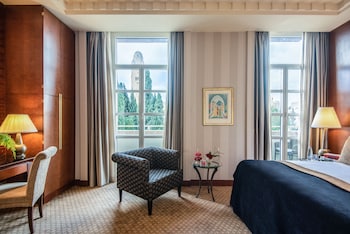Deluxe Room (New City Floors 5-6)