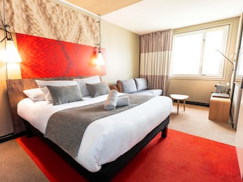 Executive Room, 1 Queen Bed with Sofa bed