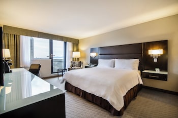 Standard Room, 1 King Bed, Balcony