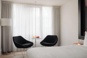Superior Room, 1 King Bed
