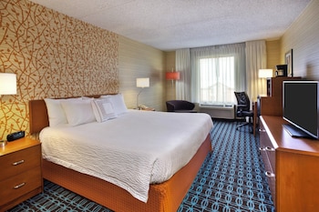 Room, 1 King Bed, Hearing Accessible (Accessible Bathtub)