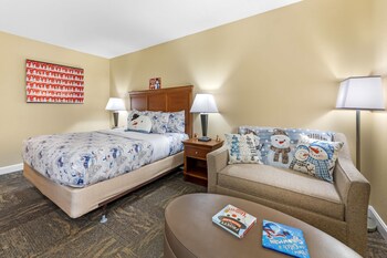 Standard Room, 1 King Bed, Non Smoking, Refrigerator & Microwave