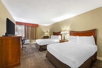 Standard Room, 2 Double Beds, Accessible, Refrigerator & Microwave (Walk-in Shower)