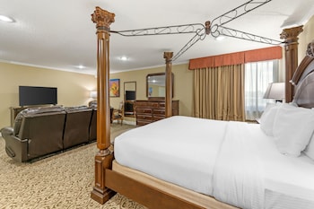 Suite, 1 King Bed, Non Smoking, Jetted Tub