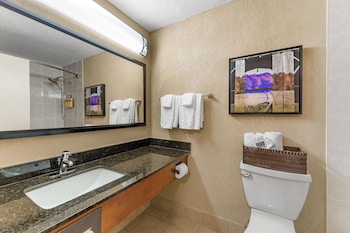 Suite, 1 King Bed, Non Smoking, Jetted Tub