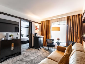 Junior Suite, 1 King Bed