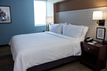 Standard Room, 1 King Bed