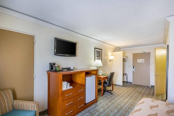 Business Room, 1 Queen Bed, Accessible, Non Smoking