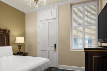 Superior Room, 1 King Bed