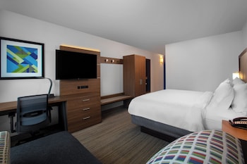 Standard Room, 1 King Bed, Ground Floor