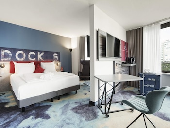 Junior Suite, 1 Double Bed with Sofa bed
