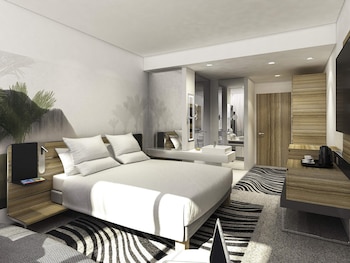 Family Double Room, 1 Queen Bed with Sofa bed