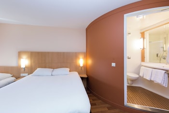 Standard Room, Multiple Beds