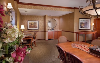 Suite, 1 King Bed (Conrad West)