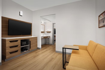 Two Double Bed Suite