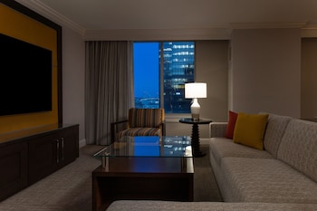 Premier Room, 1 King Bed with Sofa bed (Vice Presidential Suite)