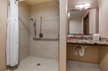 Standard Room, 2 Queen Beds, Accessible, Non Smoking