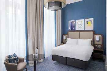 Premium Room, 1 King Bed