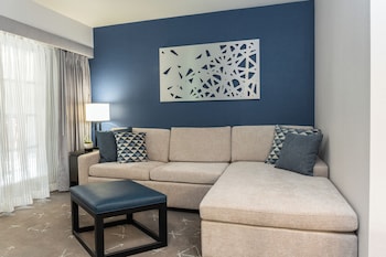 Suite, 1 King Bed, Accessible, Non Smoking