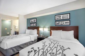 Room | 2 Double Beds | Sleeps 4 | Free Breakfast