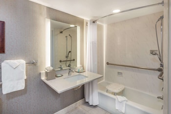 Room, 1 King Bed, Accessible, Non Smoking (Mobility)
