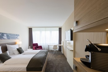 Premium Room, 1 King Bed, Park View (Quiet Location)